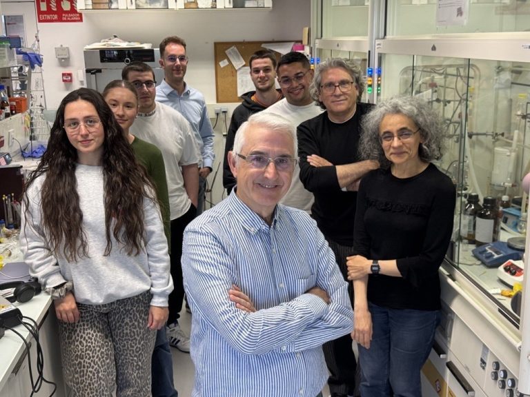 El investigador de la UDC Carlos Jiménez, galardonado por la Real Sociedad Española de Química