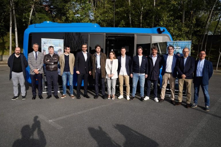 La aplicación de la Xunta para pagar con el móvil en el bus está activa en 32 contratos, el 50% de rutas interurbanas
