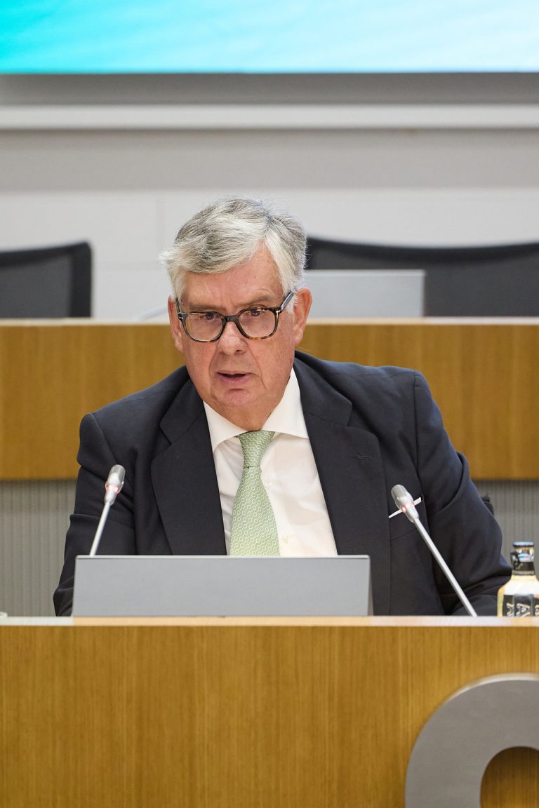 Reclaman más empresas de tamaño intermedio en Galicia para ganar en productividad y por su «efecto tractor»