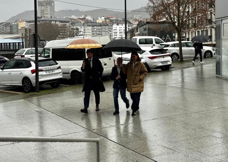 La acusación recurre el auto de imputación por prevaricación a Jácome para añadir malversación y falsedad documental