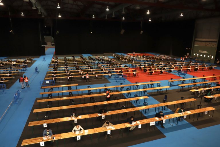 El Sergas celebra este fin de semana los exámenes en enfermería y personal de servicios generales