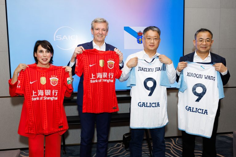 Rueda, tras reunirse con el presidente de SAIC: «No hemos cerrado nada; venimos a ofrecer las posibilidades de Galicia»