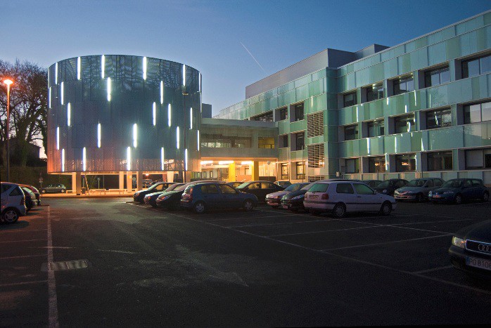 Ascienden a 5 los trabajadores del Hospital de Conxo afectados por el brote de sarna que partió de un paciente