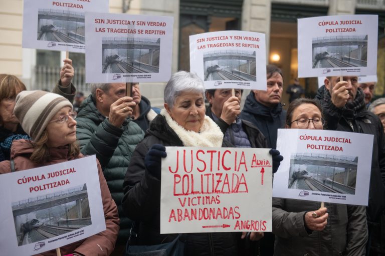 Angrois.- La plataforma de víctimas pide anular la absolución al ex director de seguridad de Adif