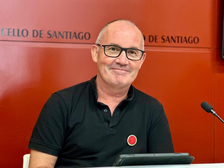 Raxoi recibirá el lunes el estudio para la municipalización de los aparcamientos de Praza de Galicia y Praza de Vigo