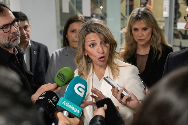 Díaz carga contra «el dislate» de la Xunta de «culpabilizar» por bajas mientras mueren 45 trabajadores en 2025