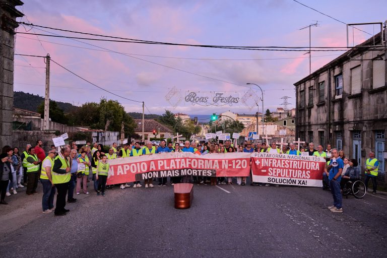 Plataforma pola Defensa da Seguridade na N-120 retomará las movilizaciones si Pedro Blanco no se reúne con ellos