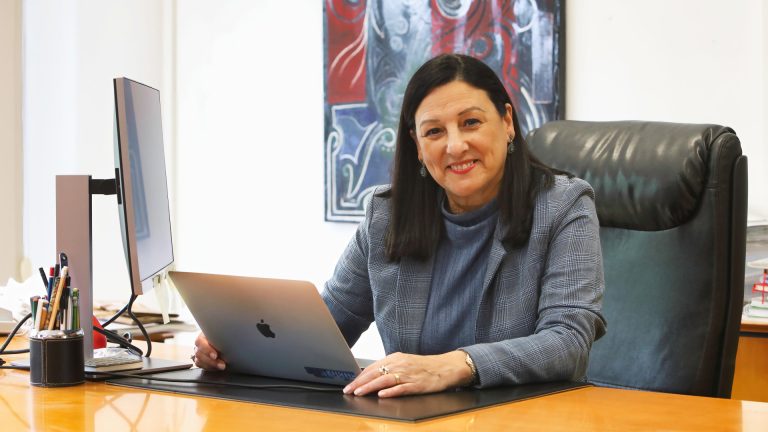 Belén Rubio, candidata a rectora de la UVigo, aboga por planificación «sensata» de titulaciones para mantener la calidad
