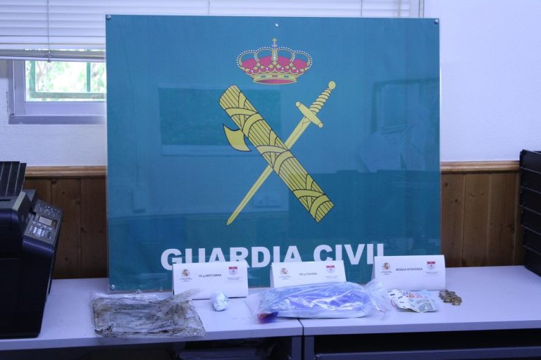 Tres detenidos y un kilo de cocaína intervenido en la segunda fase de un operativo antidrogas en Valdeorras (Ourense)