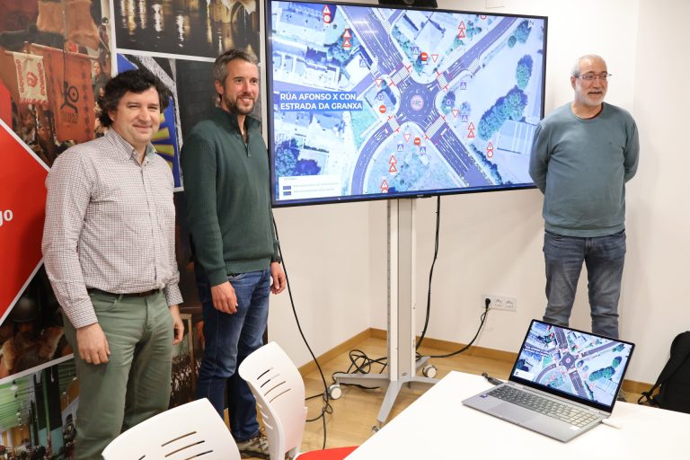 Rubén Arroxo presenta el proyecto para instalar ocho nuevas rotondas para agilizar el tráfico en Lugo
