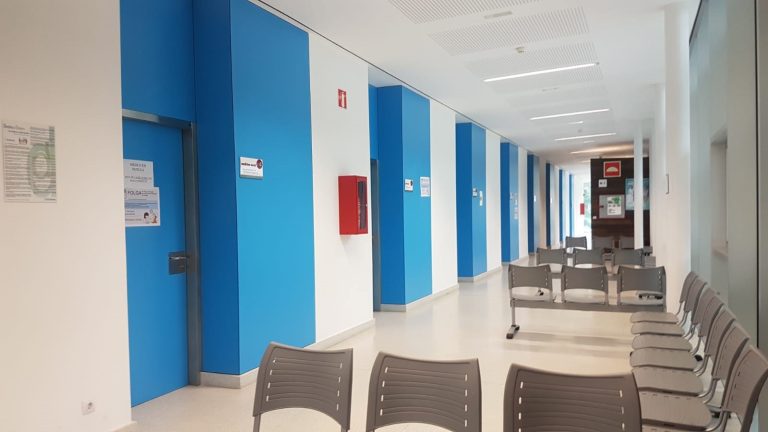 (AM)Pleno.- Sanidade, sobre el déficit de médicos en Primaria: «La solución la tiene el Gobierno central»