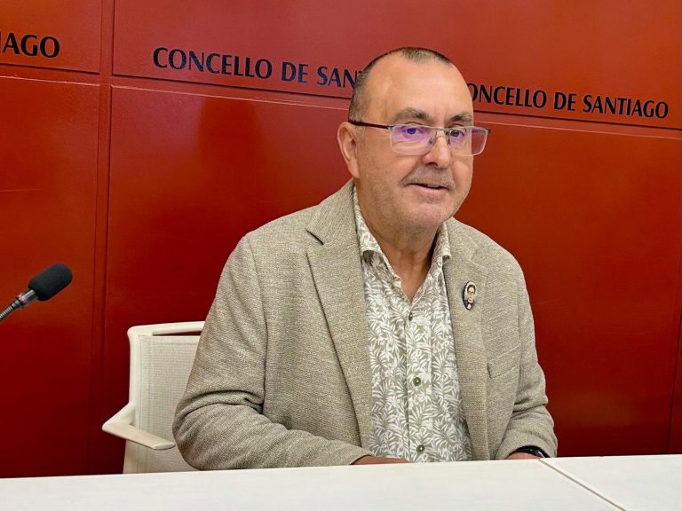 Raxoi insiste en que el fallo del interventor «no reconoce» la readmisión y el PP le pide toda la documentación
