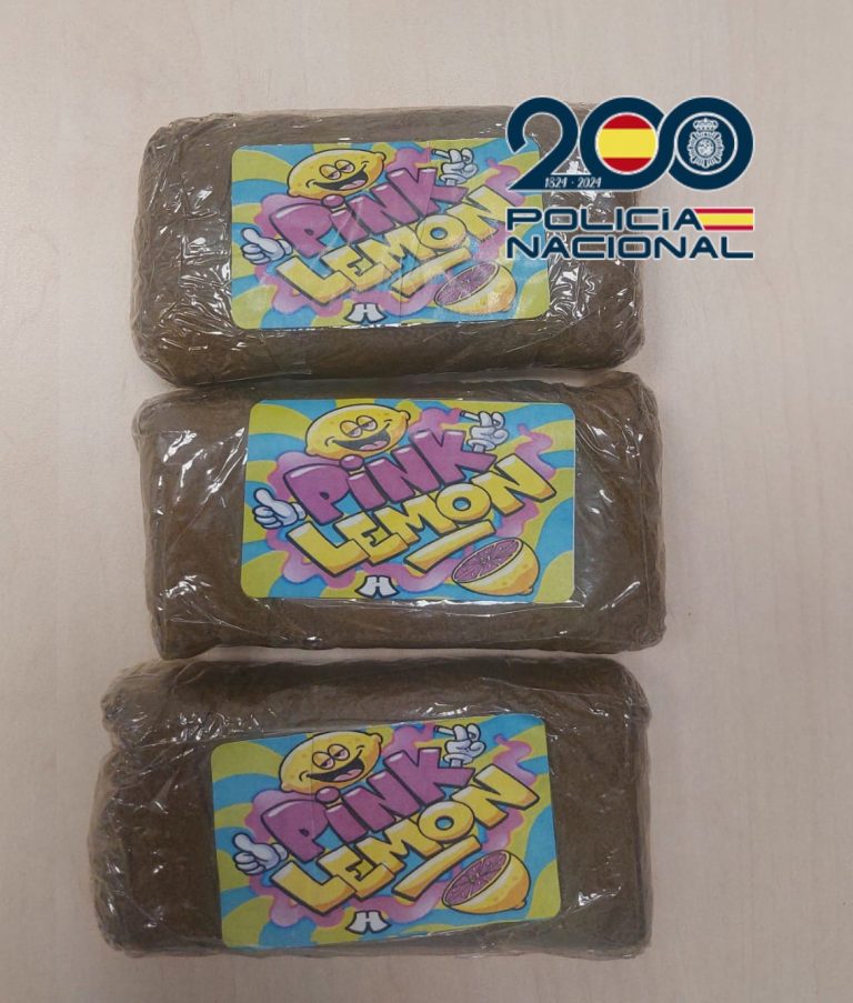 Detenidas tres personas en A Coruña relacionadas con el menudeo de drogas