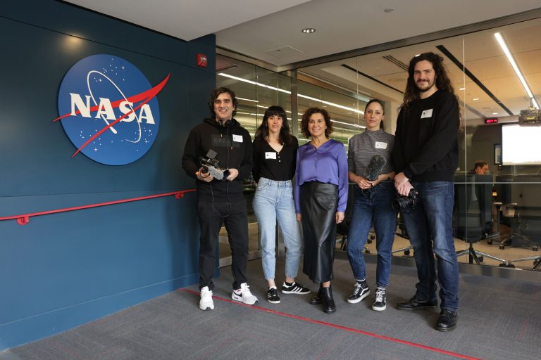 Digital.- Arranca el rodaje en la NASA del documental protagonizado por la científica viguesa Begoña Vila
