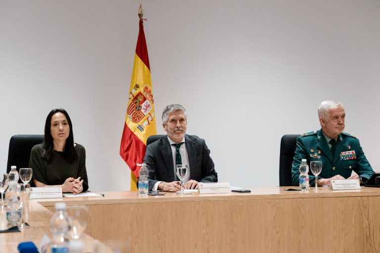 La Guardia Civil golpea el «corazón de las rutas de la droga» con el barco con 30 toneladas de cocaína