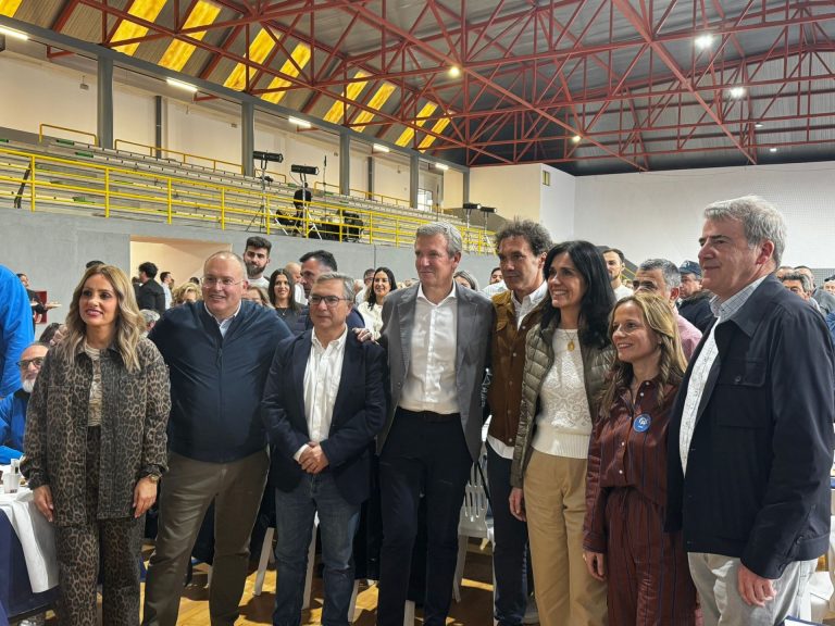 AV.-Tellado reivindica en O Carballiño (Ourense) un PP «por encima de la conflictividad» y pide «fuerza» para elecciones