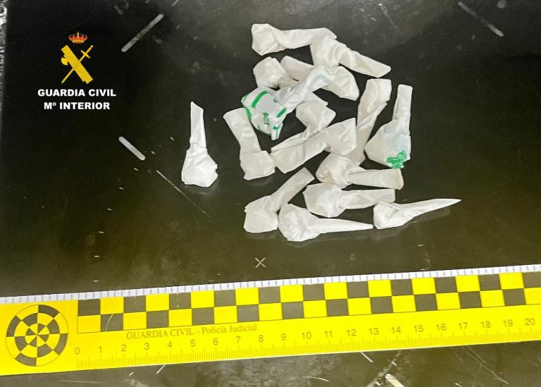 Sucesos.- Detenido un hombre en la desarticulación de un punto de venta de drogas en O Barco de Valdeorras (Ourense)