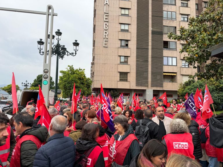 CC.OO. critica la posición de la Xunta sobre el absentismo: «Hay que hablar de los problemas de los trabajadores»