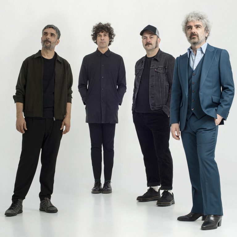 León Benavente: «Nuestros directos son la esencia de la banda, nuestro medio natural de expresión»