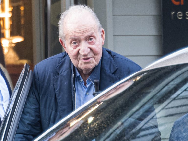Juan Carlos I llega a Galicia con motivo de las regatas que se disputan el fin de semana en Sanxenxo