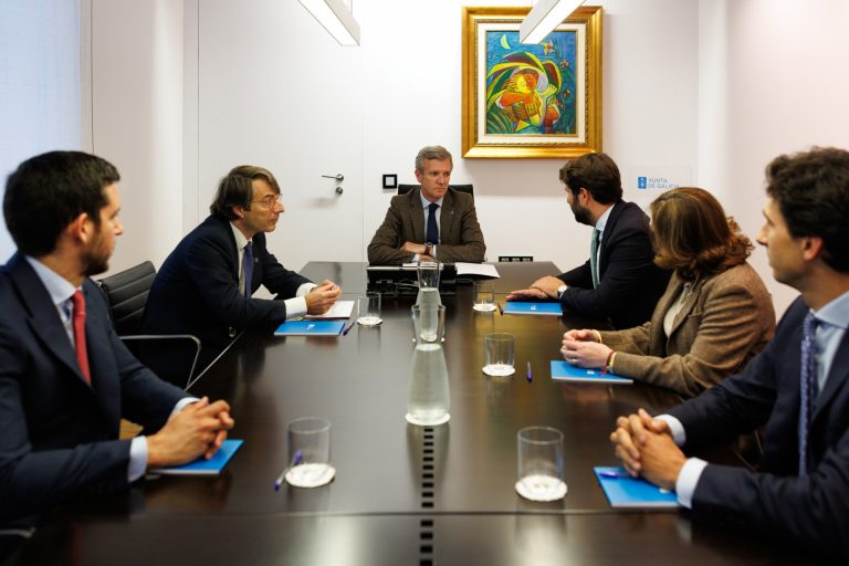 Rueda evalúa con el Colegio de Registradores vías de colaboración en materia de vivienda