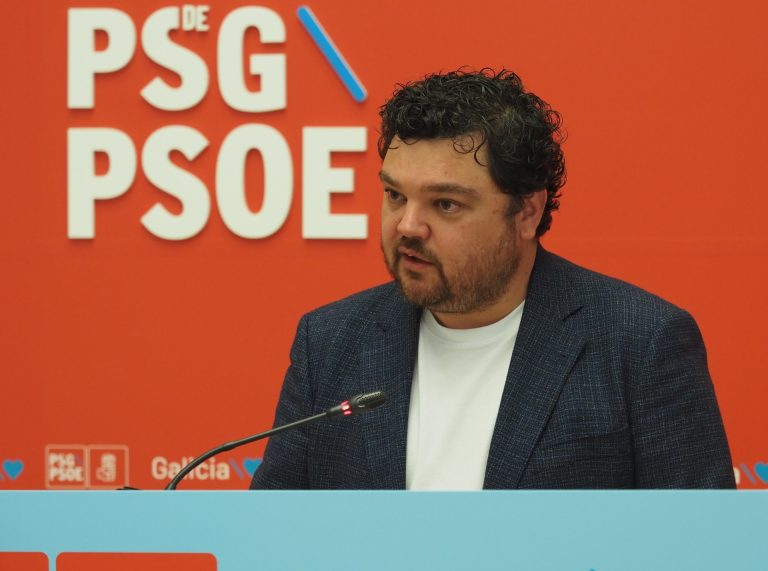 El PSdeG acusa a Sanidade de «pasividad» y afea la actitud del conselleiro: «Se le está poniendo cara de Florentino»