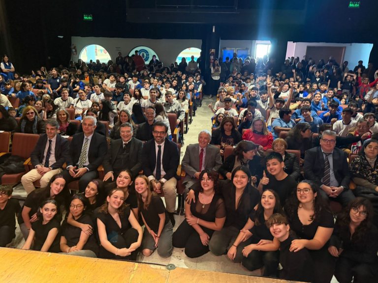 Diego Calvo ensalza en Buenos Aires el papel de la colectividad gallega en la «conservación y difusión» del idioma