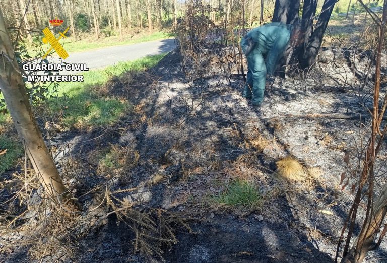 Sucesos.- Investigados cuatro hombres como presuntos autores de incendios forestales en la provincia de A Coruña