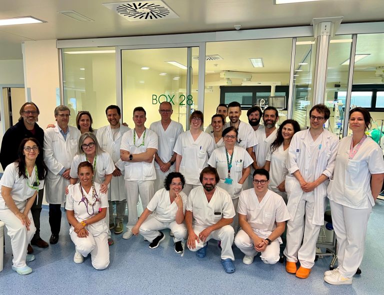 Medio millar de pacientes se han beneficiado de fisioterapia continuada en el UCI del hospital Álvaro Cunqueiro de Vigo