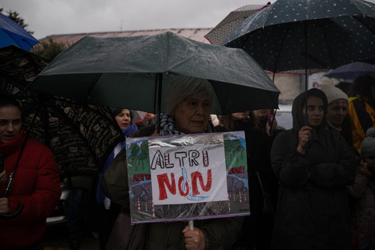 Ulloa Viva afirma que Altri «miente» y pide a la Xunta que «proteja» a los vecinos