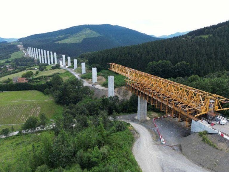 Transportes cifra en 3.123 millones las licitaciones en el Corredor Atlántico en 2025 y en 1.000 lo que va de 2026