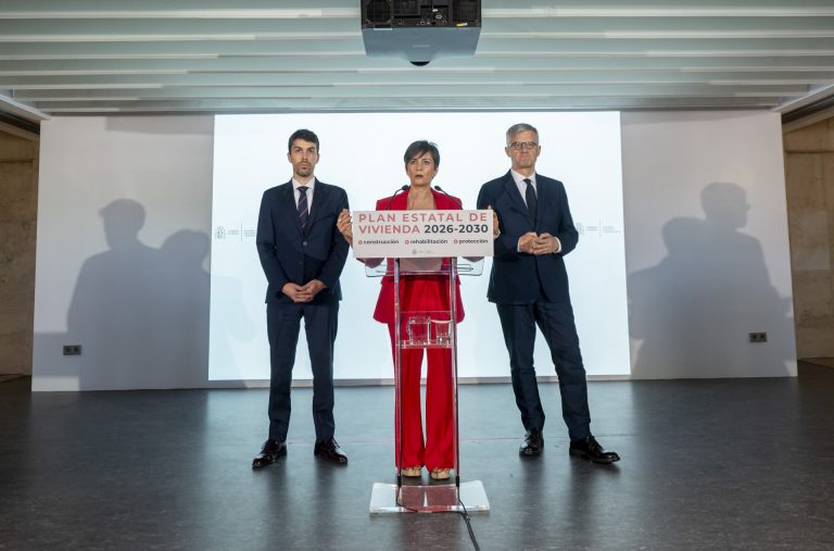 Las CC.AA. del PP votarán a favor del reparto del plan de vivienda pero advierten de futuros recursos en el TS
