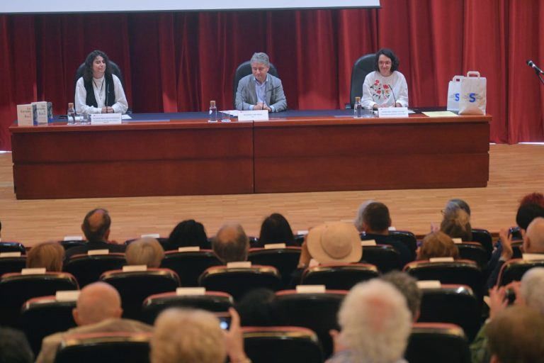 La UDC celebra el Día das Letras Galegas con un homenaje a Begoña Caamaño