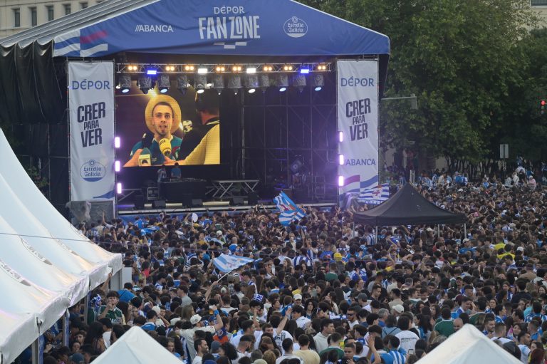 El Ayuntamiento y el Real Club Deportivo celebran esta tarde en María Pita el ascenso del conjunto blanquiazul