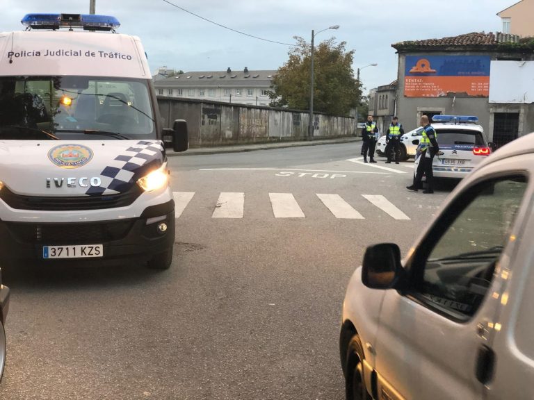 Sucesos.- La Policía Local de Ferrol realiza 500 pruebas de alcohol y drogas y cursa 19 denuncias administrativas
