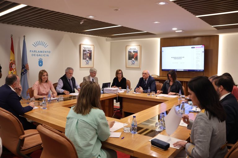 La conselleira do Mar comparecerá en el próximo pleno y la oposición insistirá sobre el control de las bajas
