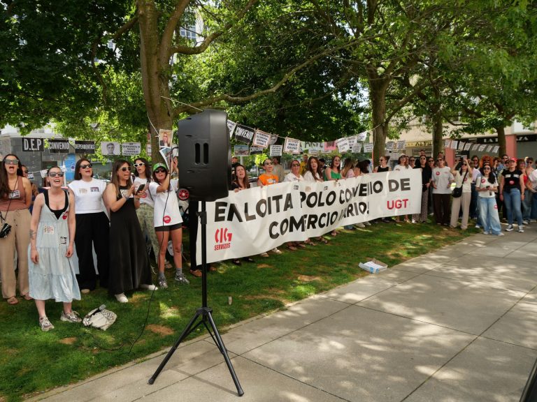 Personal del comercio exige a la patronal de A Coruña un acuerdo marco que blinde convenios provinciales