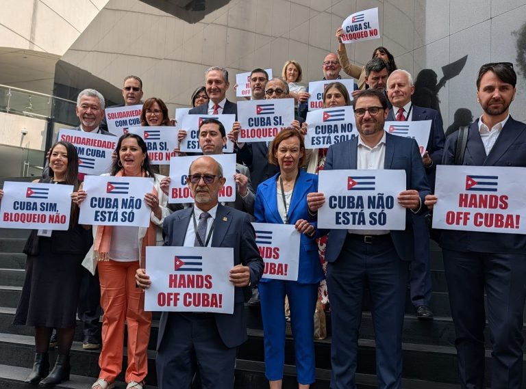 Ana Miranda (BNG), entre las parlamentarias que piden desde EuroLat el fin de la «amenaza militar» de Trump a Cuba