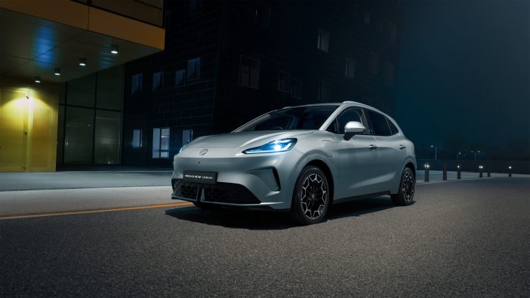 MG destaca como «un hito histórico» su futura fábrica de coches eléctricos en Galicia, la primera en Europa continental