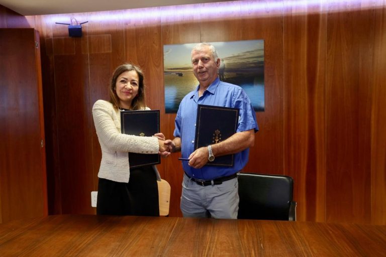 Pesca.- La Xunta firma con la Cofradía de Muros el tercer convenio del Plan extraordinario de apoyo al marisqueo