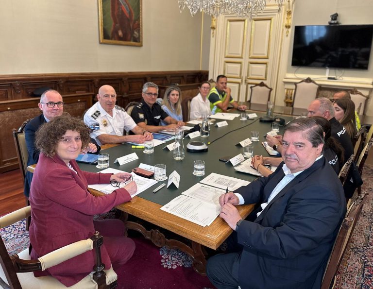 Santiago verá reforzada la vigilancia en «zonas sensibles» con la incorporación de 40 agentes de la Policía Nacional
