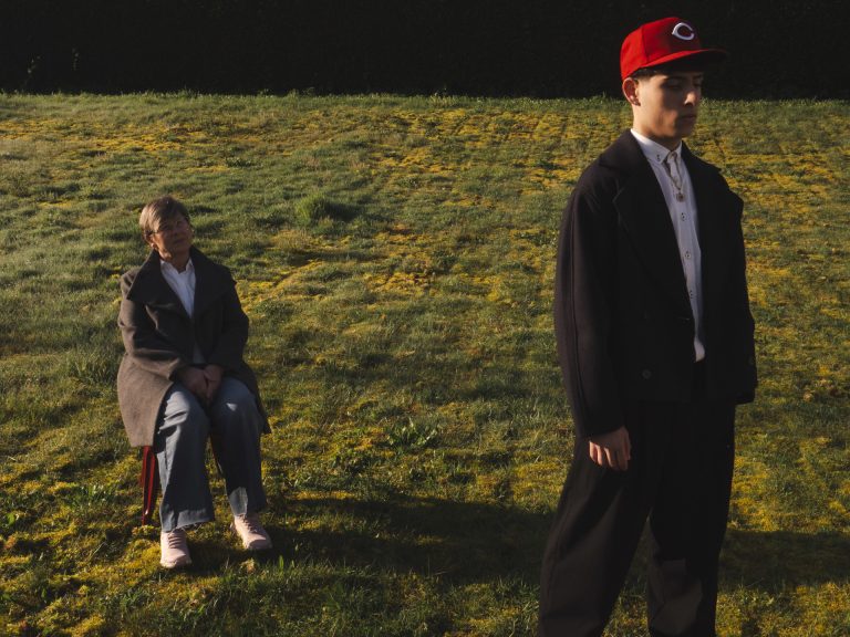 Lg1do estrena su primer álbum, ‘Sobresaliente’, en su último día de PAU y lo celebra con un concierto en Santiago