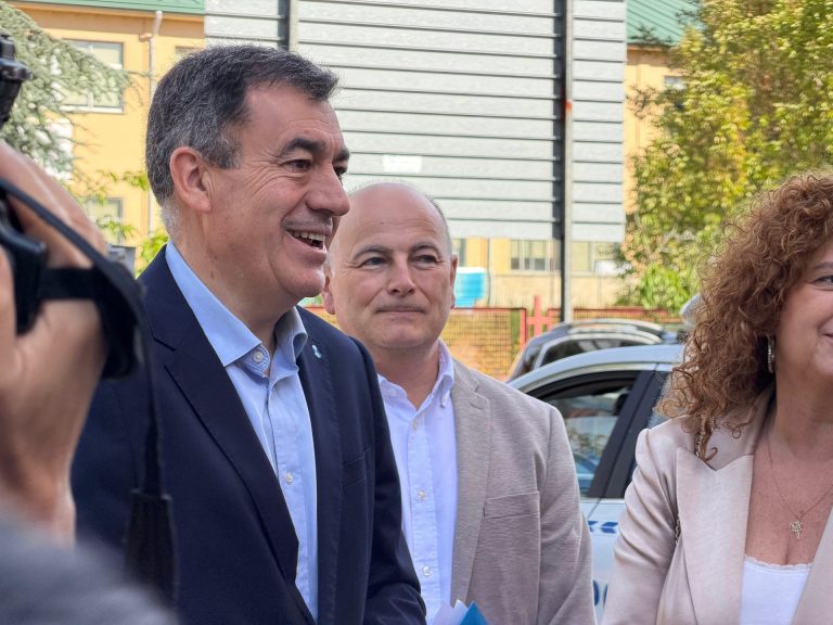 La Xunta exige «responsabilidades» en la CiUG por la «sucesión de errores encadenados» en exámenes de la PAU