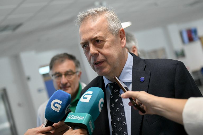 Gómez Caamaño reitera que el debate sobre bajas y productividad es «estéril»: «La medida busca reducir la burocracia»