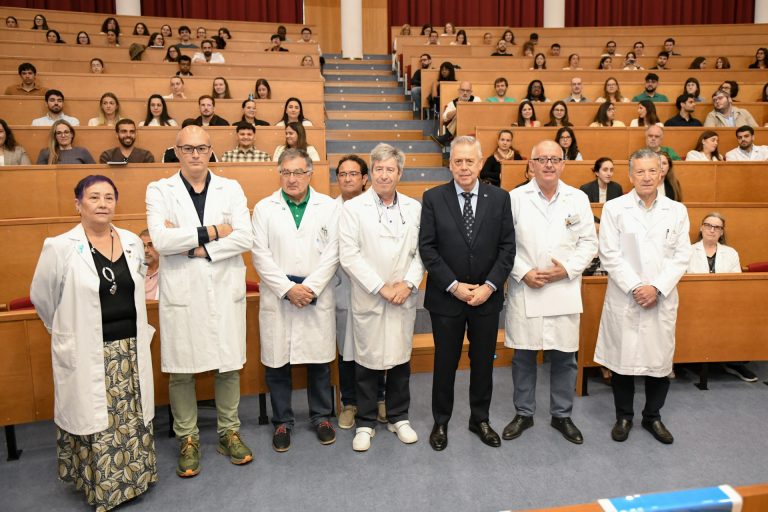 Más de un centenar de residentes inician este viernes su formación especializada en el área sanitaria de Santiago