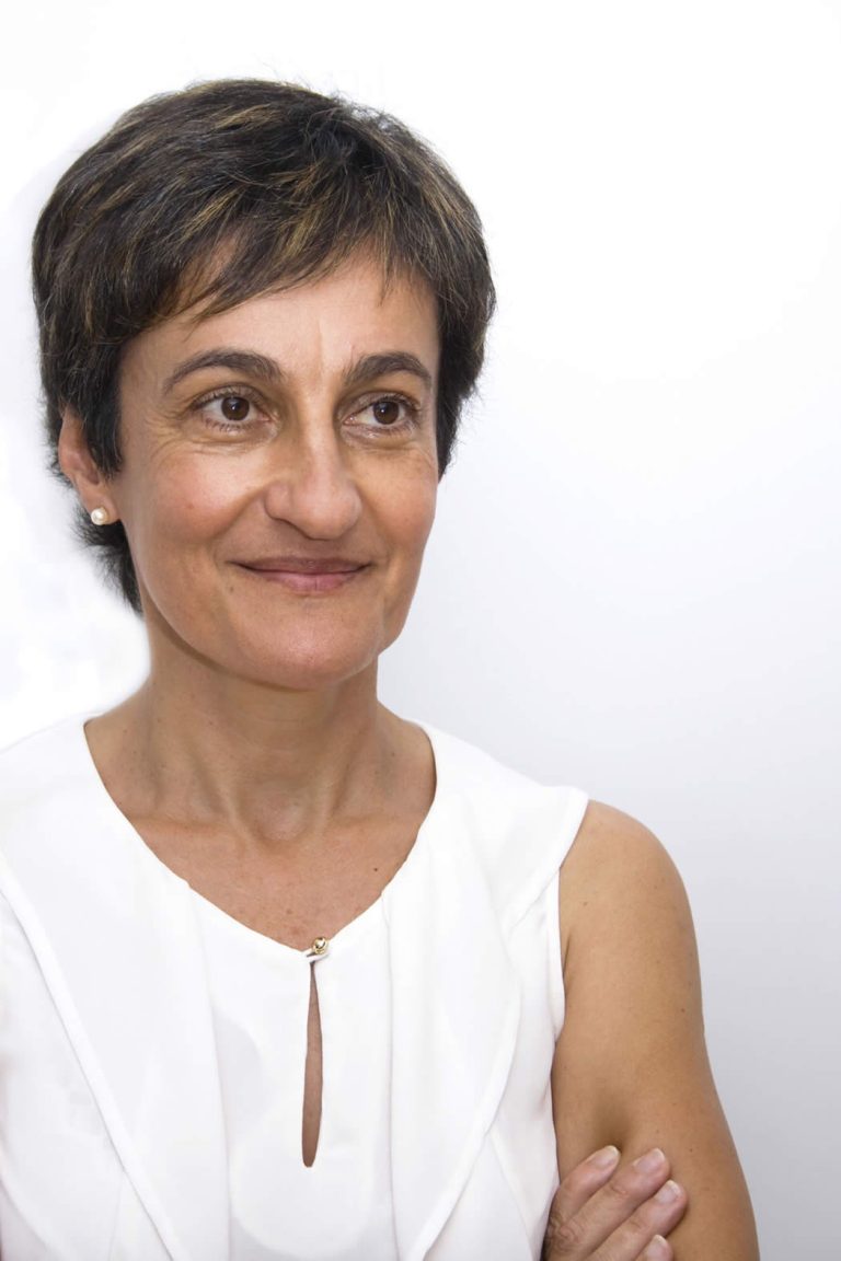 Vilavedra apostará por la conexión del Consello da Cultura con los jóvenes e impulsará la digitalización de sus fondos