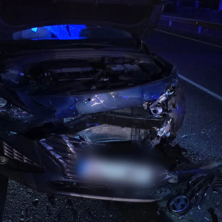 Sucesos.- Heridas seis personas en una colisión por alcance entre dos coches en Barbadás (Ourense)