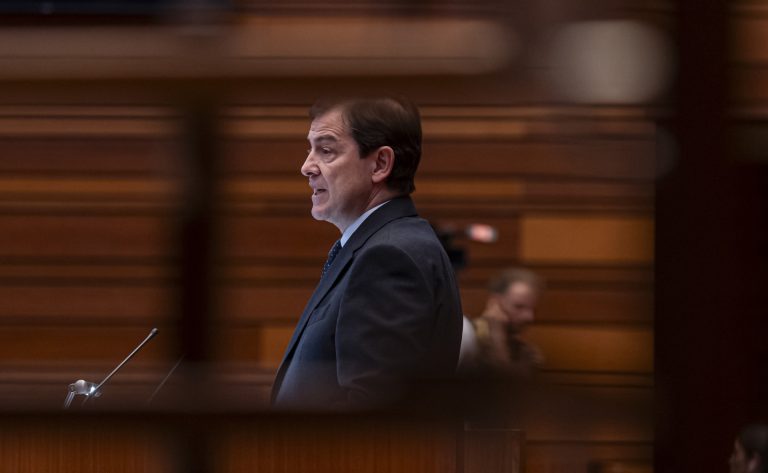 Rajoy y presidentes de Galicia, Aragón, Asturias, Extremadura y Cantabria, entre otros, arropan este jueves a Mañueco