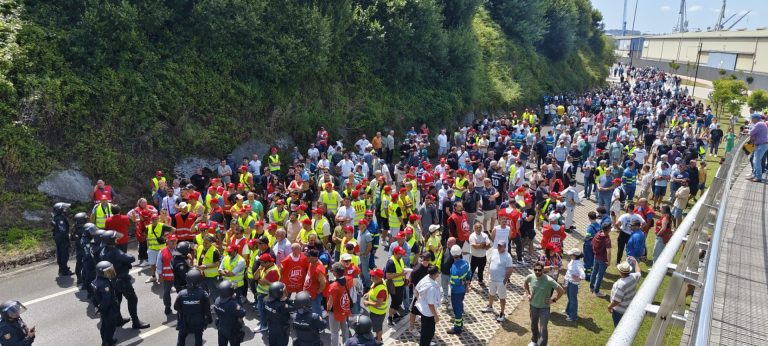 Empleados del metal en A Coruña secundan nueva jornada de huelga con propuesta de la patronal para retomar negociación