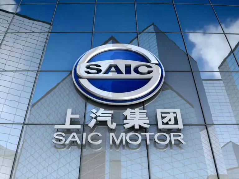 Primeros pasos de SAIC en Ferrol: un buque portavehículos llegará al puerto en julio para testar la infraestructura